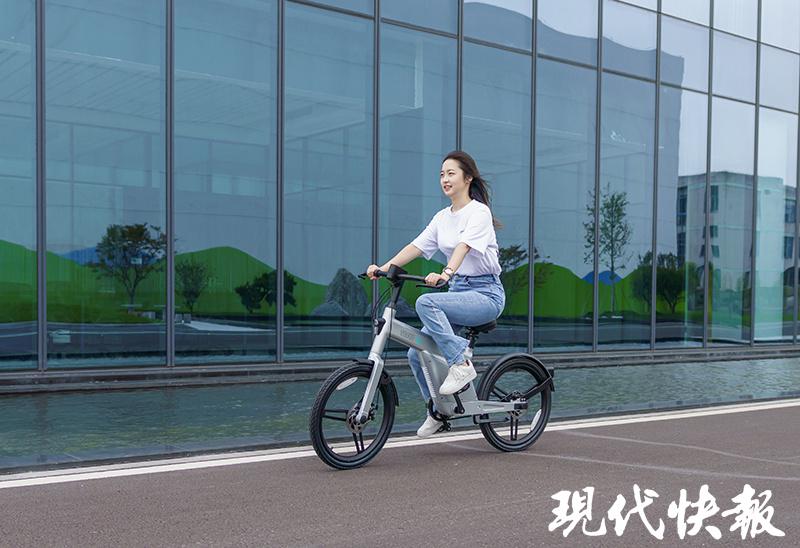 助力低碳生活，國(guó)內(nèi)首款量產(chǎn)民用型氫能自行車上路